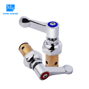 Usa standard bobine printemps <span class=keywords><strong>cuivre</strong></span> mural <span class=keywords><strong>robinet</strong></span> de <span class=keywords><strong>cuisine</strong></span> <span class=keywords><strong>avec</strong></span> <span class=keywords><strong>douchette</strong></span> latérale - Product Image 4