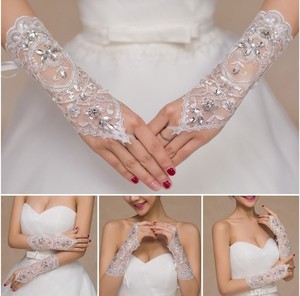<span class=keywords><strong>Guanti</strong></span> da Sposa Bianchi per Donna, <span class=keywords><strong>Guanti</strong></span> Senza Dita Corti <span class=keywords><strong>con</strong></span> Pizzo per Abito da Sposa - Product Image 4