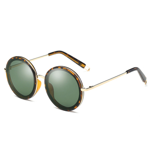 2019 de las mujeres ronda de moda de china <span class=keywords><strong>gafas</strong></span> sung <span class=keywords><strong>gafas</strong></span> flip <span class=keywords><strong>gafas</strong></span> de sol negro <span class=keywords><strong>gafas</strong></span> de sol bajo moq <span class=keywords><strong>gafas</strong></span> - Product Image 4