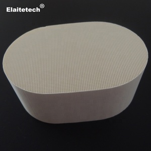 Substrat catalytique en céramique en nid d'abeille de cordierite 400 <span class=keywords><strong>CPSI</strong></span> 600 <span class=keywords><strong>CPSI</strong></span> 900 cellules pour convertisseur catalytique - Product Image 4