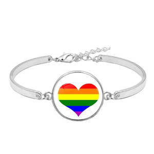De personalidad de plata de aleación de <span class=keywords><strong>zinc</strong></span> de la joyería del arco iris corazón amor lesbianas encanto lgbt pulseras - Product Image 3