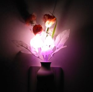 Tulipano Plug in colore che cambia la luce notturna del bambino LED luce notturna a fungo <span class=keywords><strong>luci</strong></span> da parete piccola lampada a Led - Product Image 6