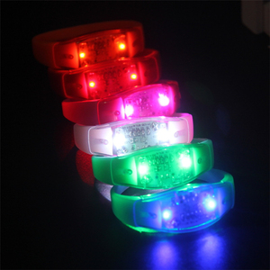 <span class=keywords><strong>Gran</strong></span> concierto de Led de moda logotipo personalizado Led parpadeante pulsera para fiesta - Product Image 1