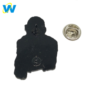 2018 el más nuevo anime esmalte suave pin insignia de botón abrigo laple pin - Product Image 2