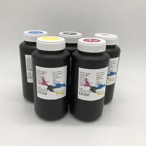 LA CHINE A Fait à Séchage Rapide Qui Respecte L'environnement de Polymérisation UV Encre Intelligente Ricoh Gen5 LED Imprimante Encre UV Prix Usine avec encre UV