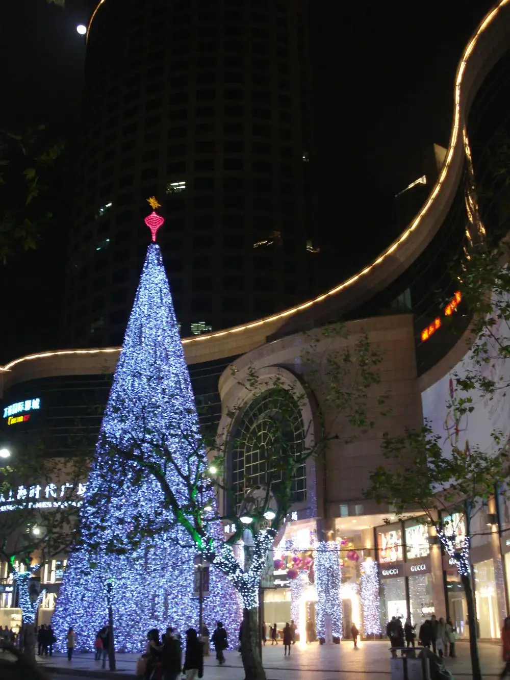 18 tahun pengalaman 10m pohon Natal besar 20 kaki 30 kaki 40 kaki PVC luar ruangan grosir liburan buatan LED raksasa menyala