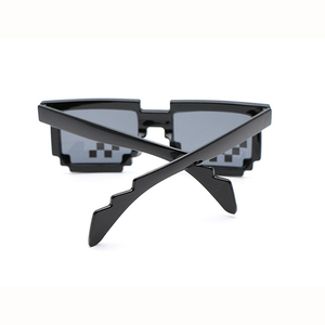 8-Bit Pixel Retro Nieuwigheid Gamer <span class=keywords><strong>Geek</strong></span> Zonnebril Promotie goedkope pixel bril - Product Image 5