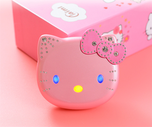 Nuovo 1.8 pollici Quad-Band gatto Fortunato Mini di Vibrazione del Telefono Mobile Del Fumetto K688