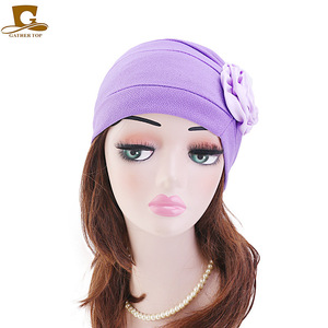 <span class=keywords><strong>Bonnet</strong></span> en vrac nouvelle mode fleur chaude enveloppement de tête <span class=keywords><strong>pas</strong></span> <span class=keywords><strong>cher</strong></span> <span class=keywords><strong>Bonnet</strong></span> <span class=keywords><strong>Hijab</strong></span> Beanie chimio casquette chapeau femmes 3D fleur Turban chapeau pour femmes TJM-241H - Product Image 2