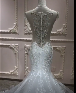 Abiti <span class=keywords><strong>da</strong></span> sposa in pizzo di lusso 2023 abiti <span class=keywords><strong>da</strong></span> sposa a sirena in pizzo abiti <span class=keywords><strong>da</strong></span> sposa <span class=keywords><strong>taglie</strong></span> <span class=keywords><strong>forti</strong></span> abiti <span class=keywords><strong>da</strong></span> sposa trasparenti a maniche lunghe - Product Image 3