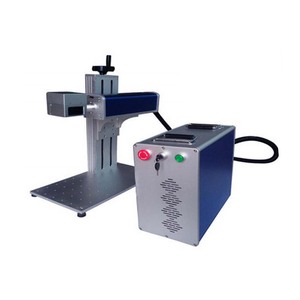 Çin Üretimi Raycus IPG JPT Fiber Lazer Kaynağı 20 W 50 W Mini Metal Fiber Lazer Markalama Best Fiyat 3D lazer Gravür - Product Image 1