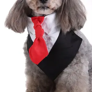 ペット用の蝶ネクタイとネクタイのデザインを備えたフォーマルな犬のタキシード犬のバンダナ