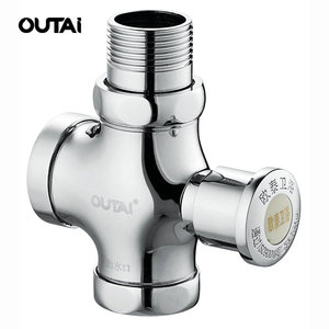 Raccord de salle de bain <span class=keywords><strong>support</strong></span> <span class=keywords><strong>mural</strong></span> à bouton-poussoir squat <span class=keywords><strong>casserole</strong></span> d'urinoir valve de chasse de toilette en gros - Product Image 1