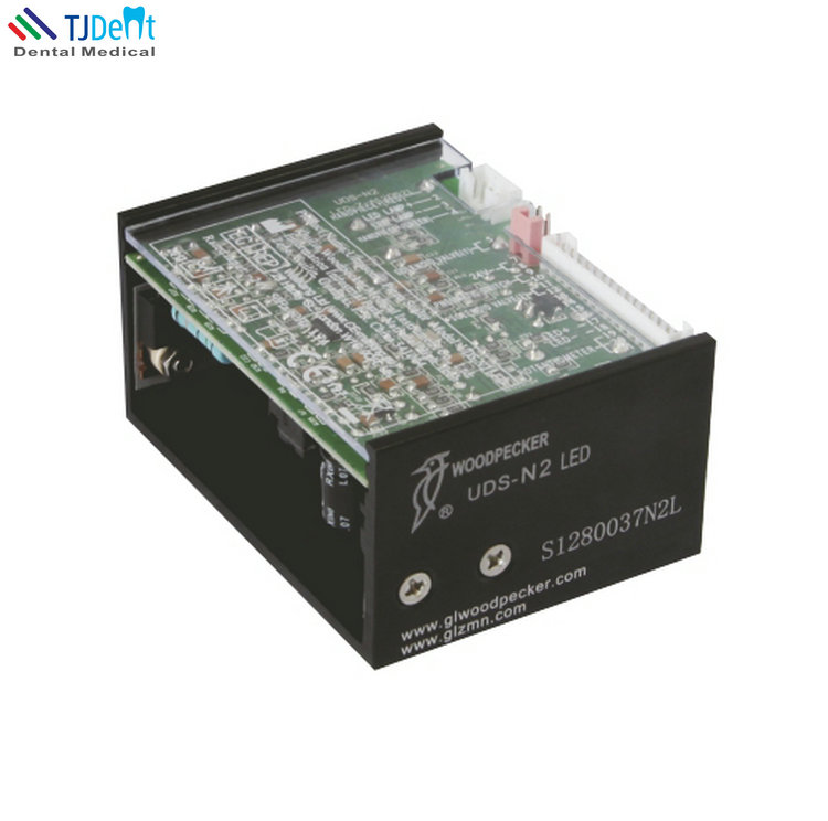 Стоматологическая конкурентоспособную цену со светом оригинальный костюм с дятлами рост UDS-N2 LED Встроенный ультразвукового аппарата для снятия зубного камня