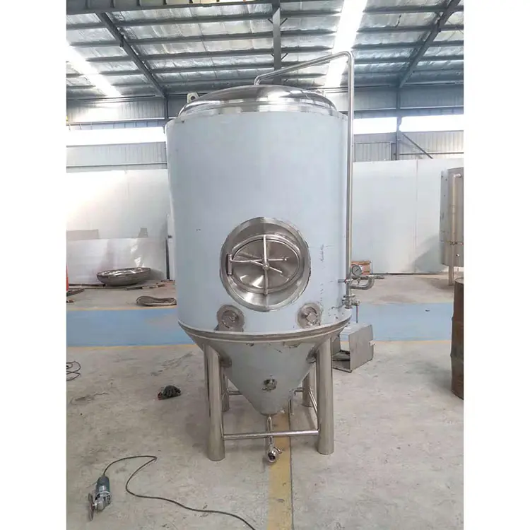 Beer brewing equipment for home restaurant pub