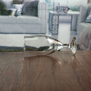 Soufflé <span class=keywords><strong>à</strong></span> la main <span class=keywords><strong>pas</strong></span> <span class=keywords><strong>cher</strong></span> tige épaisse vin verre courte tige de verre <span class=keywords><strong>verres</strong></span> <span class=keywords><strong>à</strong></span> <span class=keywords><strong>pied</strong></span> en forme de tulipe <span class=keywords><strong>verres</strong></span> <span class=keywords><strong>à</strong></span> vin en gros - Product Image 5