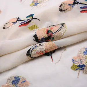 Nuevo estilo suave de poliéster de lana para bordar chiffon bordado Flor de tela