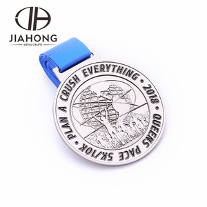 Personnaliser course argent sport rythme tourne médaille - Product Image 3