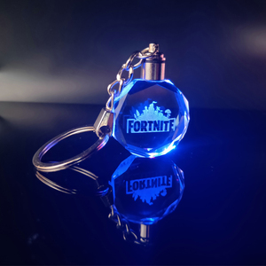 Venta caliente <span class=keywords><strong>Fortnite</strong></span> Octágono siete color opcional <span class=keywords><strong>de</strong></span> luz LED llavero <span class=keywords><strong>de</strong></span> cristal para regalo <span class=keywords><strong>Regalos</strong></span> - Product Image 4