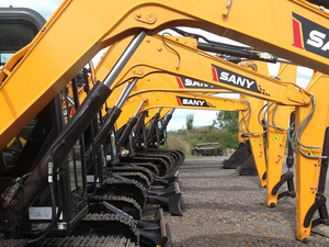 SANY excavadora sobre orugas de 8 toneladas SY75C con enganche rápido - Product Image 3