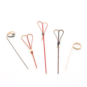 Venta al por mayor 250mm nudo <span class=keywords><strong>pincho</strong></span> <span class=keywords><strong>en</strong></span> forma <span class=keywords><strong>de</strong></span> corazón <span class=keywords><strong>de</strong></span> brocheta <span class=keywords><strong>de</strong></span> Bambú - Product Image 1