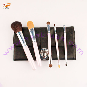 OEM/ODM <span class=keywords><strong>Están</strong></span> disponibles 5 unids portátil cepillo del maquillaje con el dúo final cepillos - Product Image 1