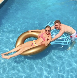 Bán Sỉ Nhẫn Đính Hôn Màu Vàng Nổi Hình Nhẫn Kim Cương Phao Bơi - Product Image 3