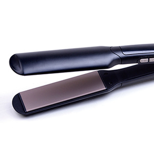 Plancha <span class=keywords><strong>de</strong></span> <span class=keywords><strong>pelo</strong></span> profesional <span class=keywords><strong>de</strong></span> hierro plano <span class=keywords><strong>de</strong></span> <span class=keywords><strong>titanio</strong></span> con pantalla Led Digital <span class=keywords><strong>de</strong></span> cerámica al mejor precio - Product Image 2