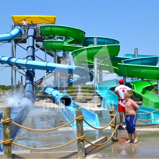 Größte Kombination Erwachsene Spiralwasserrutsche Für Schwimmbad / Aqua Park