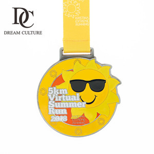 Su misura 5 km <span class=keywords><strong>virtù</strong></span> estate run medaglia a forma di sole di cartone con nastro da collo - Product Image 1