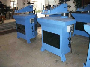 Machine de découpe d'éponge de lavage de la <span class=keywords><strong>vaisselle</strong></span>, hydraulique, à quatre colonnes, 30T - Product Image 5