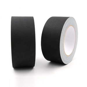 Impression de logo multicolore de haute qualité Adhésif en caoutchouc fort 2 pouces 3 pouces 4 pouces de large Tissu <span class=keywords><strong>mat</strong></span> Blanc <span class=keywords><strong>Noir</strong></span> Gaffer Tape - Product Image 6