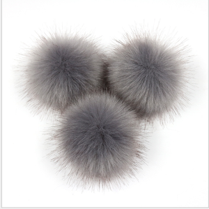 Usine de gros Faux <span class=keywords><strong>renard</strong></span> brut et fourrure de raton laveur Pom Pom boules Snap/Pin/Paster pour <span class=keywords><strong>une</strong></span> utilisation de vêtement - Product Image 6