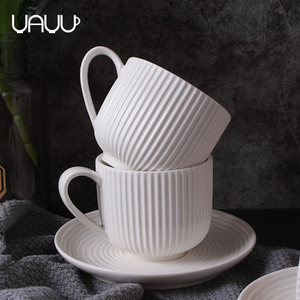 Venta caliente de porcelana blanca pequeña taza de café de cerámica y platillo conjuntos con <span class=keywords><strong>logo</strong></span> - Product Image 5