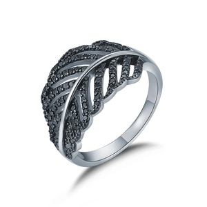 Las mujeres dedo dos tono joyería de plata de ley 925 de Piedra Negro anillo de <span class=keywords><strong>la</strong></span> pluma - Product Image 1