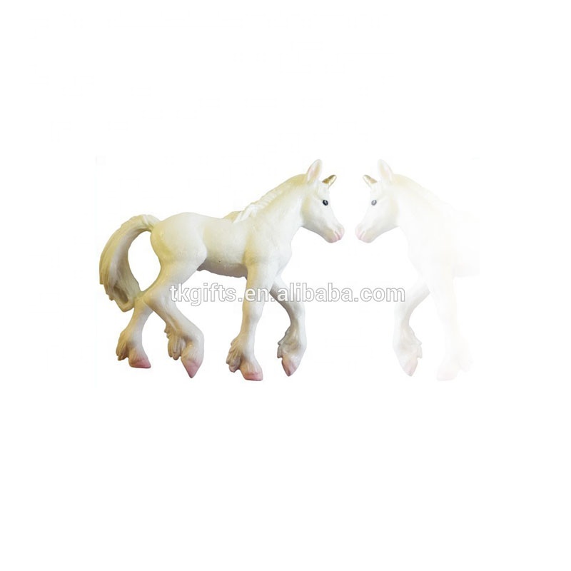 Оптовая продажа из Китая пластиковые Белый Единорог пластиковые фигурки, игрушки/лошадь кукла
