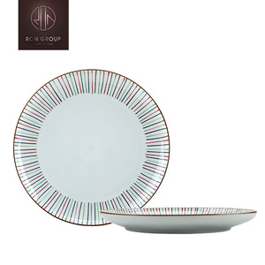Vente en gros restaurant hôtel <span class=keywords><strong>assiette</strong></span> en céramique <span class=keywords><strong>assiette</strong></span> en forme de <span class=keywords><strong>fleur</strong></span> <span class=keywords><strong>assiette</strong></span> <span class=keywords><strong>bleue</strong></span> en porcelaine vaisselle assiettes en céramique - Product Image 1