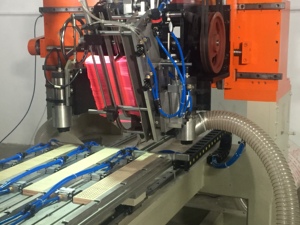 CNC điều kiện mới tốc độ cao 2 trục 2 khoan 1 <span class=keywords><strong>tufting</strong></span> bàn chải gỗ máy làm bàn chải công nghiệp bàn chải phẳng Máy làm - Product Image 3