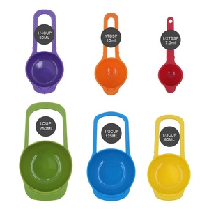 Cucharas y tazas medidoras <span class=keywords><strong>de</strong></span> plástico coloridas para hornear y usar en la cocina Juego <span class=keywords><strong>de</strong></span> herramientas <span class=keywords><strong>de</strong></span> medición esenciales - Product Image 3