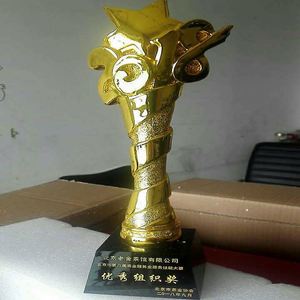 Cerimonia di premiazione della società di competizione trofei di sport di cristallo placcati in oro eco-friendly alta trasparente incisa su misura - Product Image 6