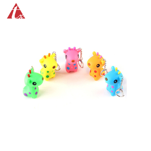 OEM profesión de cualquier forma animal perro elefante 3d de goma suave de pvc llavero personalizado llavero animal - Product Image 3