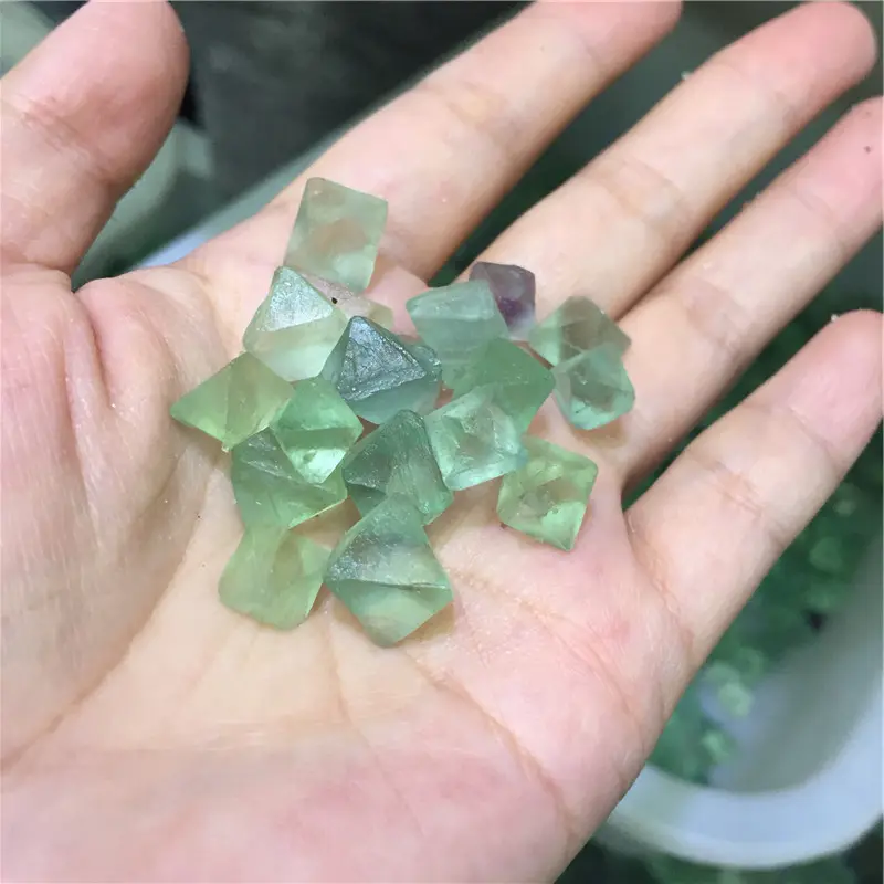 Природный Кварц Радуга Флюорит камень природный флюорит octahedron для продажи
