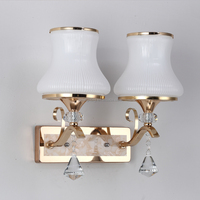 Appliques murales en fer forgé or et ombrage blanche, lampe de chevet pour chambre à coucher, prix de gros d'usine, 2017