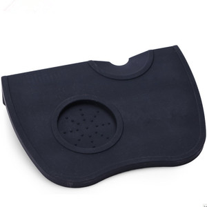 Tapis pour café expresso, doseur Tapis d'angle en Silicone perforé, outil de dootage du café - Product Image 1