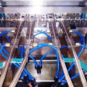 NEWSKY Fabricación de Chapa Metálica, Fábrica con Certificación ISO9001, Fabricante de Troqueles de Estampación Progresiva, Proveedor de Primer Nivel de Moldes para Automoción - Product Image 2