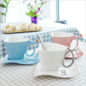 China de hueso tazas de té <span class=keywords><strong>en</strong></span> forma de corazón taza de café platillo taza de té de la Taza de cerámica - Product Image 4