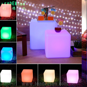20 CENTIMETRI <span class=keywords><strong>Multi</strong></span> colore luci di notte del <span class=keywords><strong>LED</strong></span> del cubo di lettura lampada da tavolo per la casa e ristoranti - Product Image 1