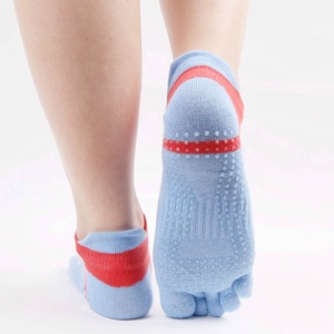 Bán Buôn Tùy Chỉnh Phụ Nữ Chuyên Nghiệp Găng Cotton Pilates Chống Trượt Yoga Socks - Product Image 4