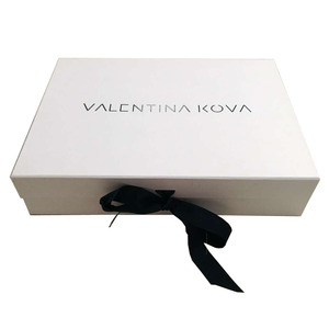 Luxe Blanc Mat Vêtements Boîte Cadeau pour Dos Nu Robes - Product Image 6