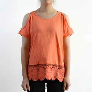 Nuevo diseño de las mujeres de verano-la-de hombro de manga corta de encaje Hem costura T camisas - Product Image 1